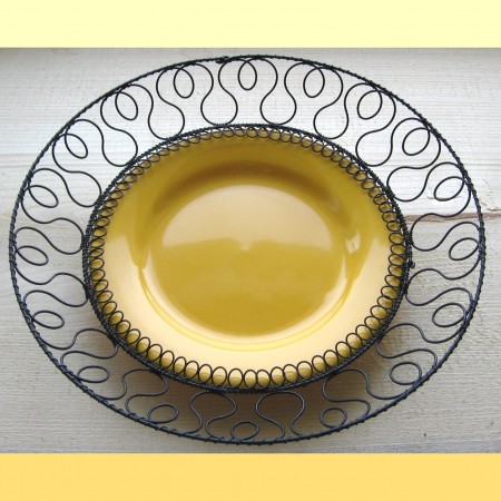 Odrátovaný talíř žlutý